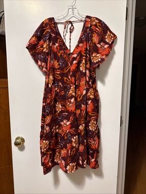 Old Navy Burgundy Floral V-Neck Midi Dress